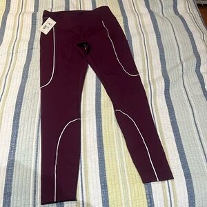 Outdoor Voices Beet Juice size Small FrostKnit 7/8 Legging. Brand New